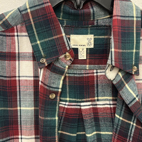 Urban Renewal button up top in plaid green/burgundy/cream - Picture 4 of 4